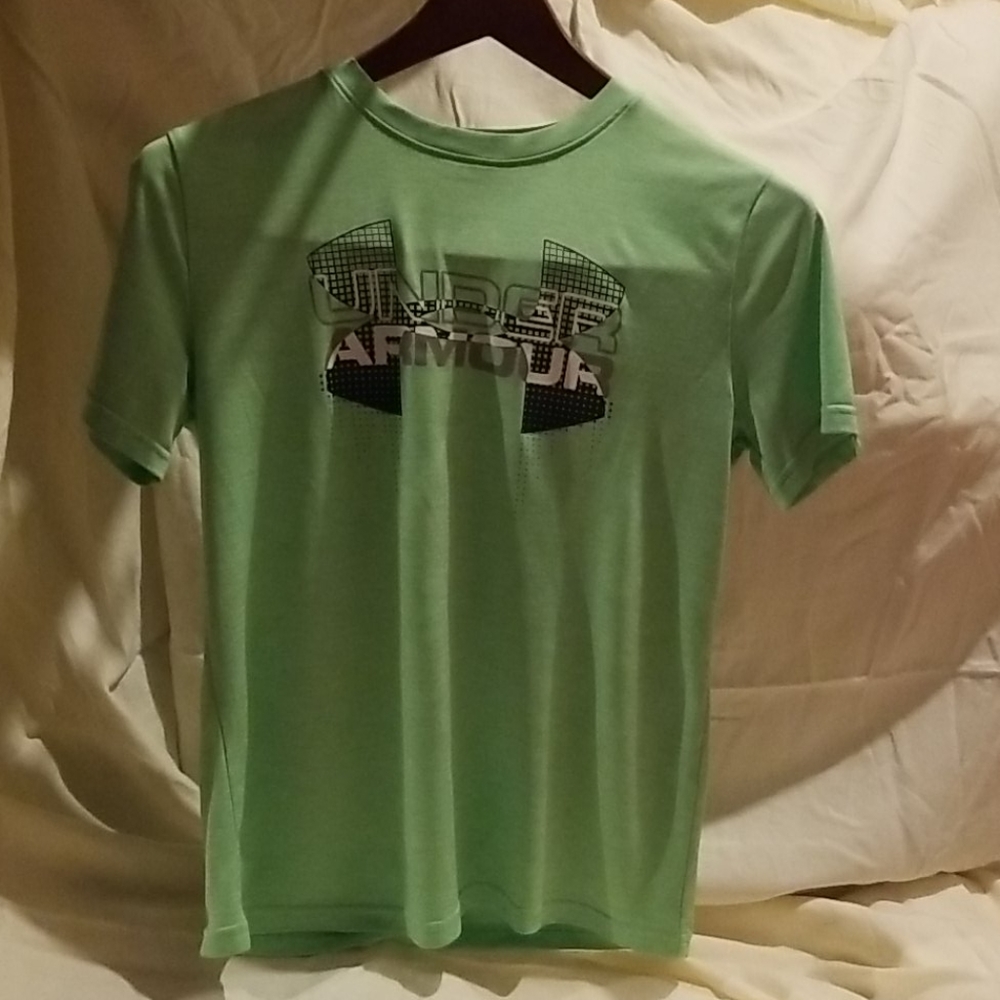 Under Armour Youth Large dry fit